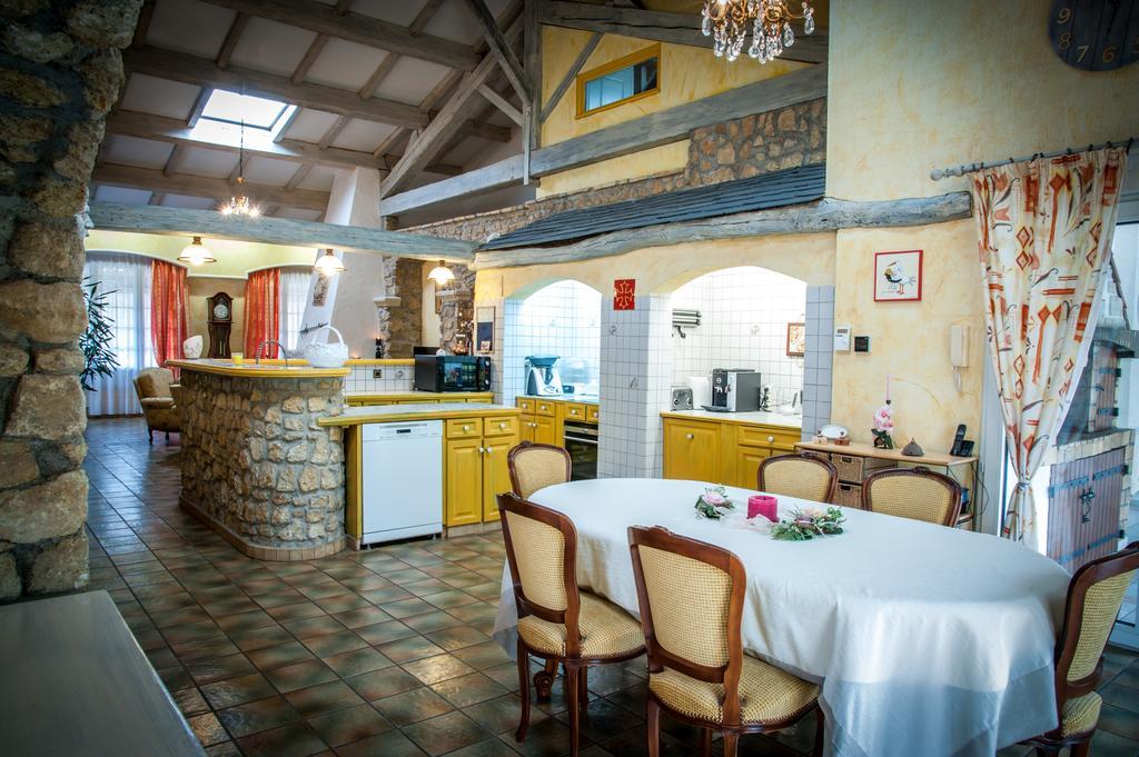 Hotel Domaine De Bailheron Béziers Esterno foto